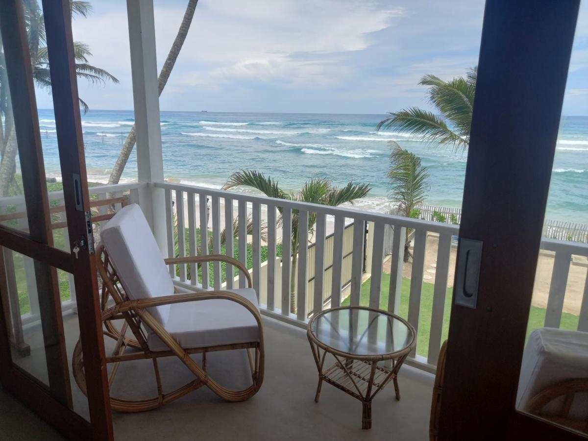 Lihinya Beach Villa Ахангама Экстерьер фото