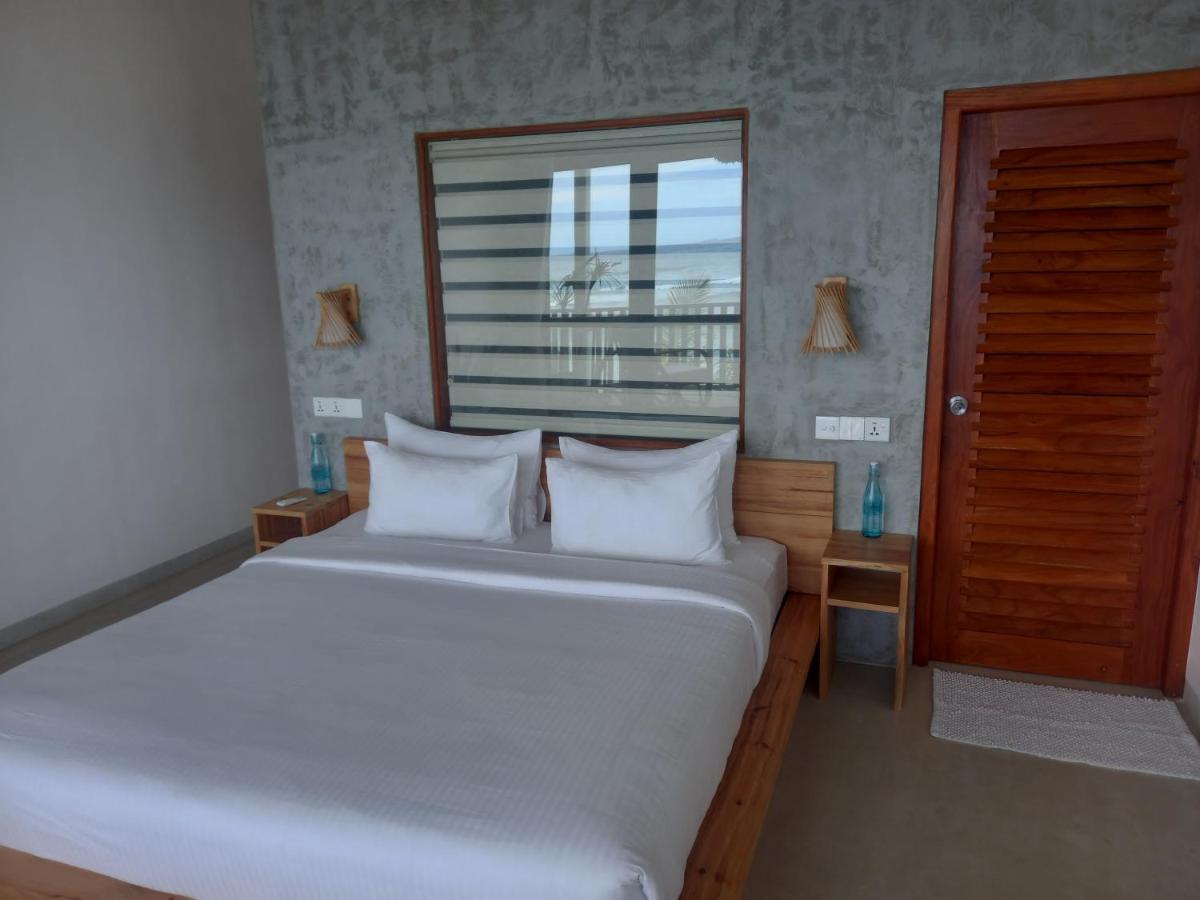 Lihinya Beach Villa Ахангама Экстерьер фото